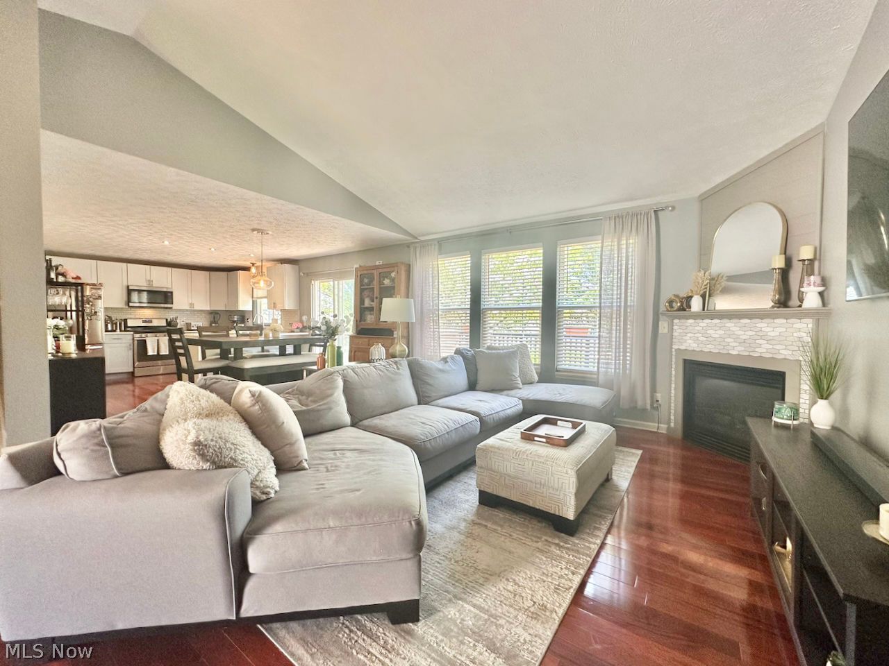 437 Carrington Lane Broadview Heights OH 44147