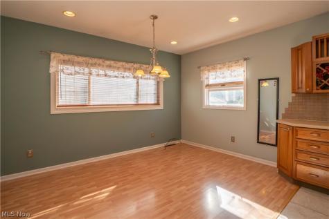 1503 Ridge Road NW Canton OH 44703