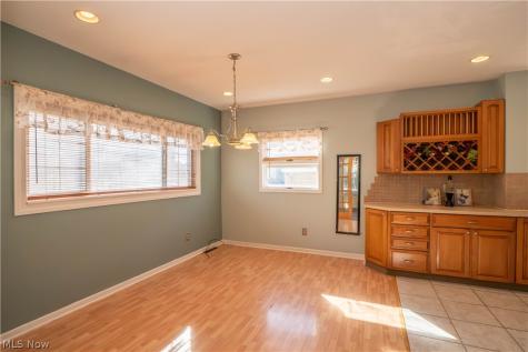 1503 Ridge Road NW Canton OH 44703