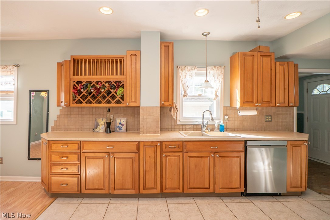 1503 Ridge Road NW Canton OH 44703