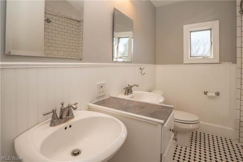 1503 Ridge Road NW Canton OH 44703
