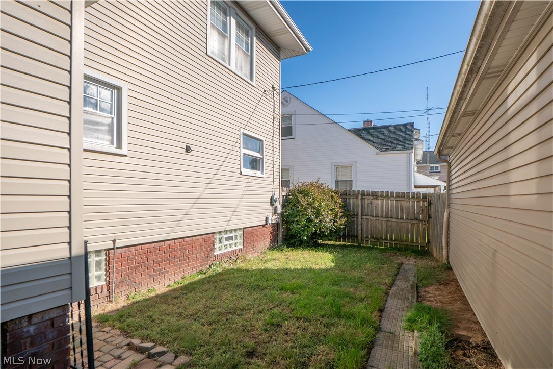 1503 Ridge Road NW Canton OH 44703