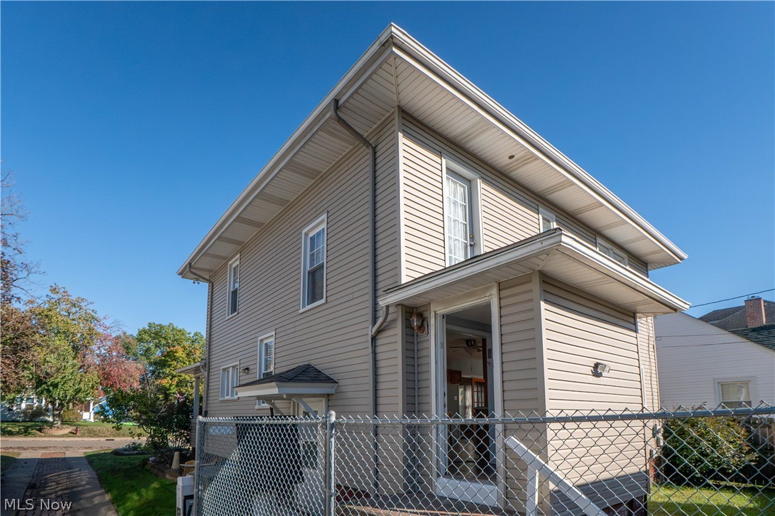 1503 Ridge Road NW Canton OH 44703