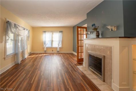 1503 Ridge Road NW Canton OH 44703