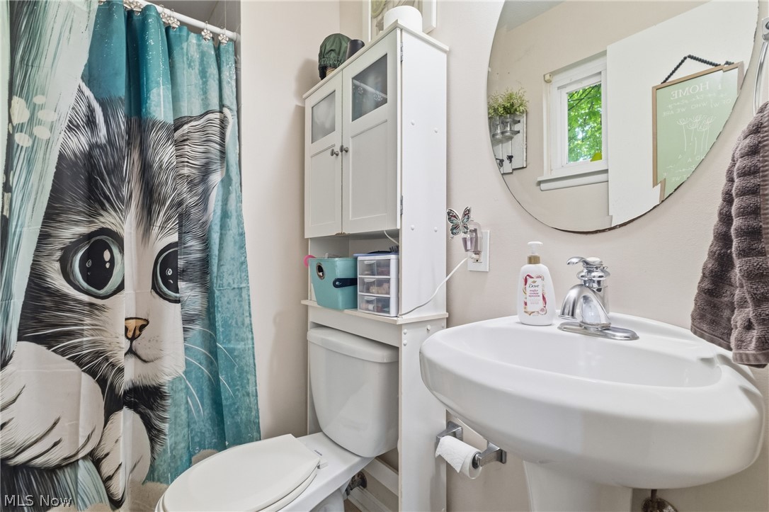 24264 Fairlawn Drive North Olmsted OH 44070