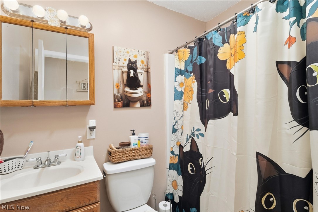 24264 Fairlawn Drive North Olmsted OH 44070