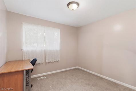 24264 Fairlawn Drive North Olmsted OH 44070