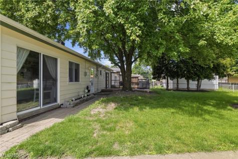 24264 Fairlawn Drive North Olmsted OH 44070