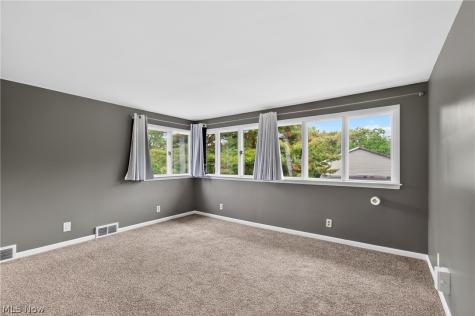 1258 Burd Avenue NE Massillon OH 44646
