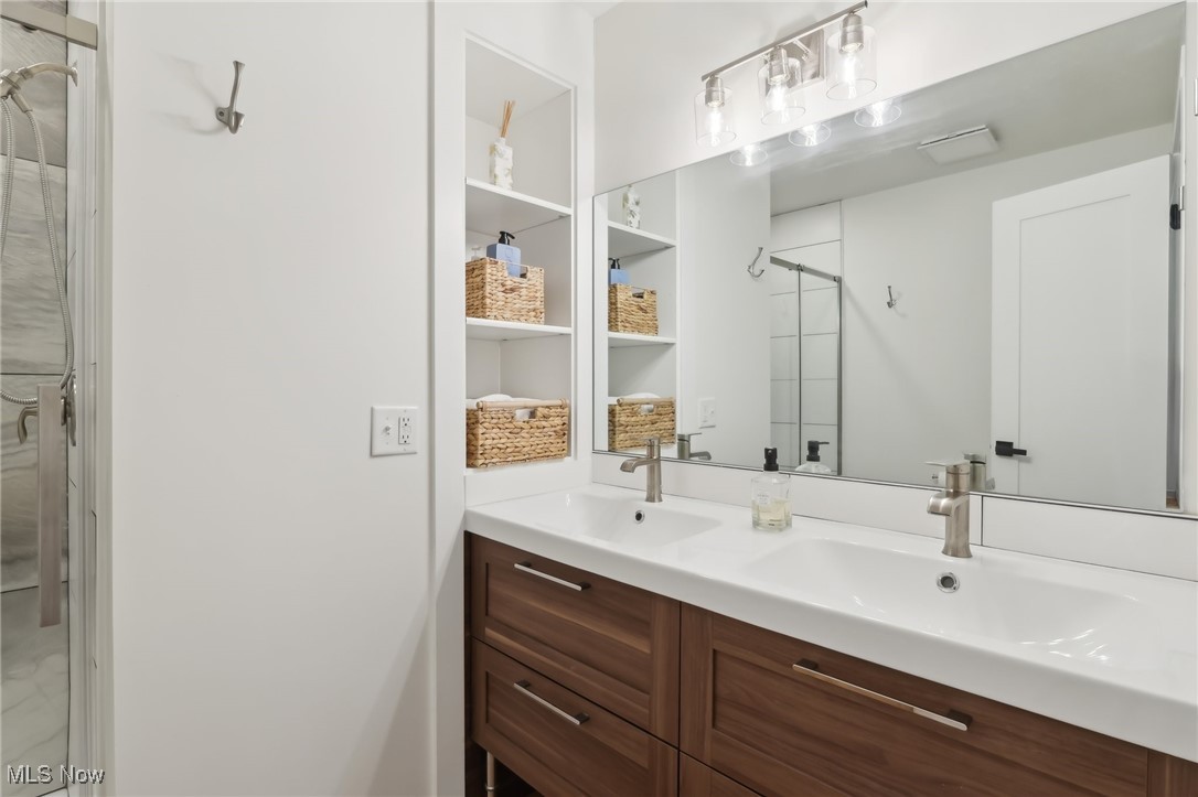 10714 Glen Forest Trail Brecksville OH 44141