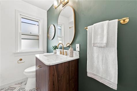4037 Wilmington Road South Euclid OH 44121