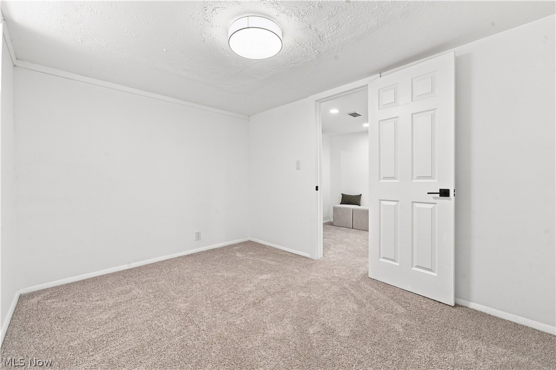 4037 Wilmington Road South Euclid OH 44121