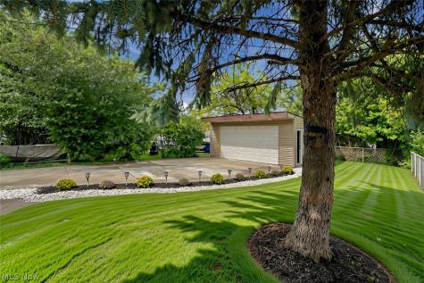 4037 Wilmington Road South Euclid OH 44121