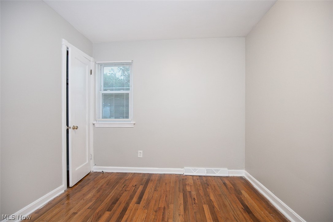 660 E 260th Street Euclid OH 44111
