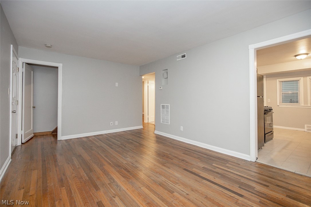 660 E 260th Street Euclid OH 44111