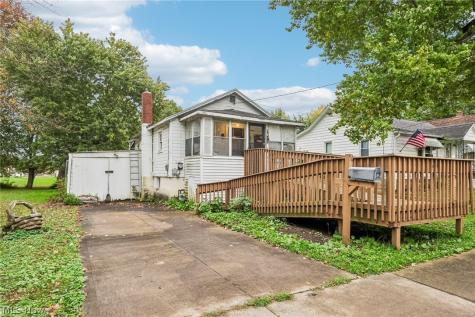 54 N Seneca Street Rittman OH 44270