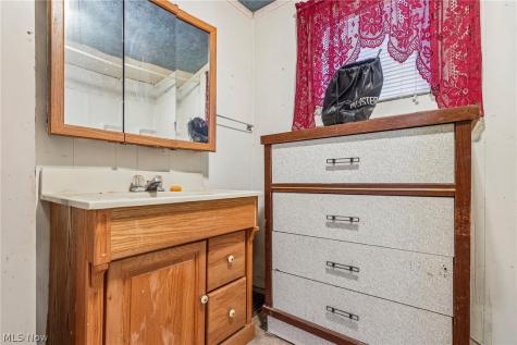 54 N Seneca Street Rittman OH 44270