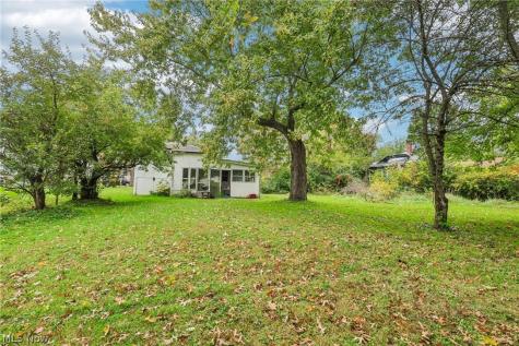 54 N Seneca Street Rittman OH 44270