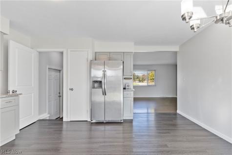7537 Biscayne Boulevard Parma OH 44134