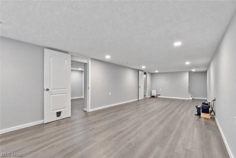 7537 Biscayne Boulevard Parma OH 44134