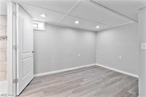7537 Biscayne Boulevard Parma OH 44134