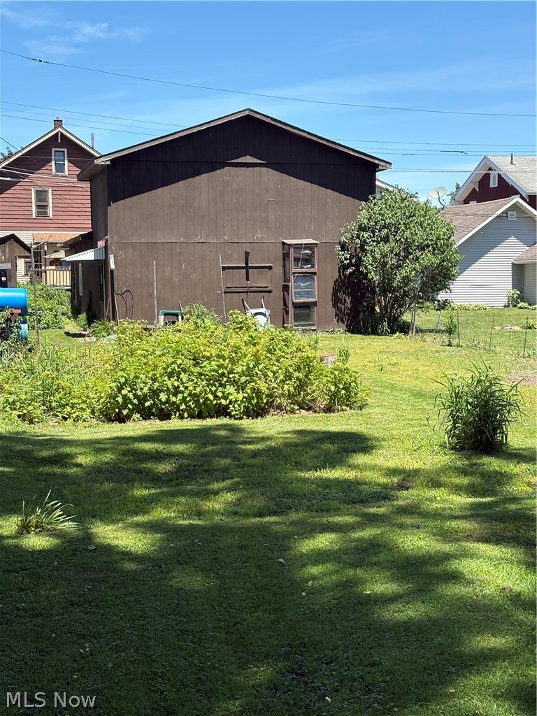 1936 E 45th Street Ashtabula OH 44004