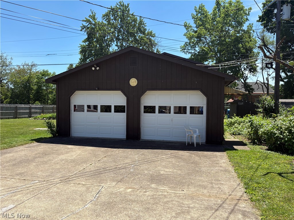 1936 E 45th Street Ashtabula OH 44004