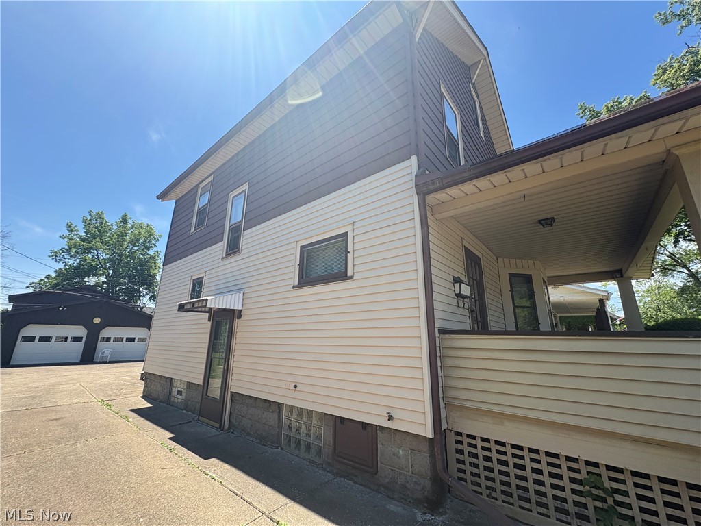 1936 E 45th Street Ashtabula OH 44004