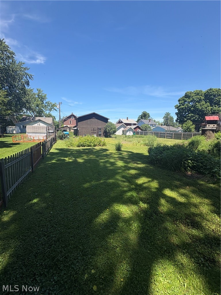 1936 E 45th Street Ashtabula OH 44004