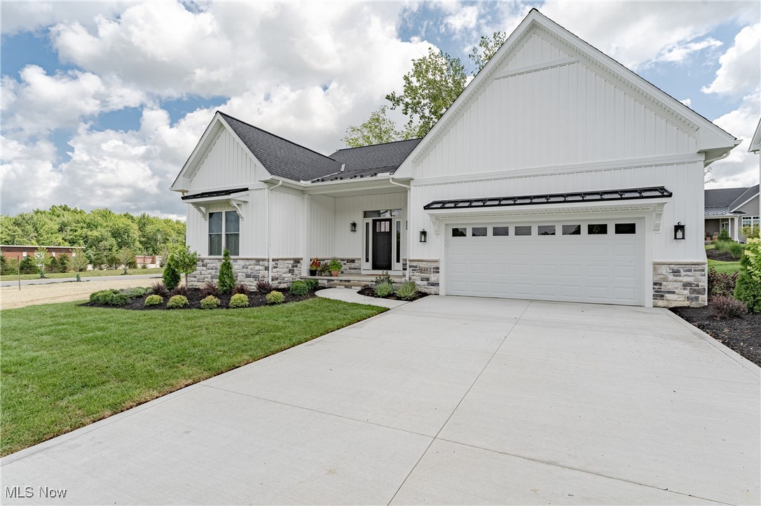 6477 N Cobblestone Road Mayfield Village OH 44143