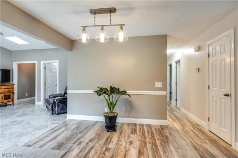 13452 Sunflower Avenue NW Mogadore OH 44260