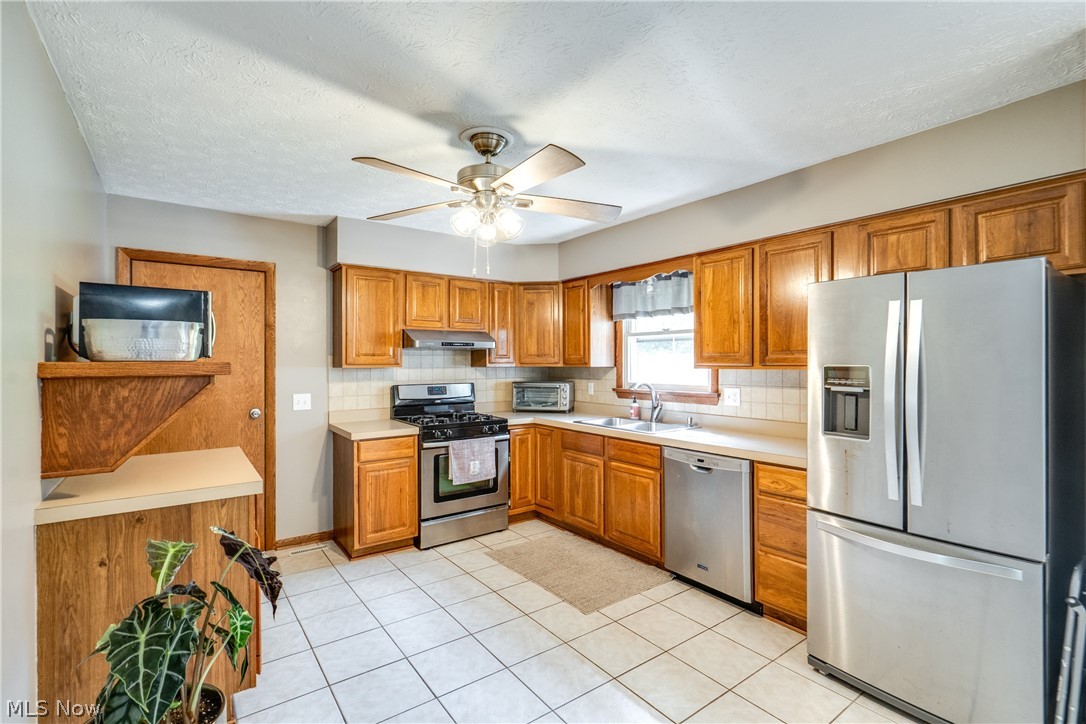 13452 Sunflower Avenue NW Mogadore OH 44260