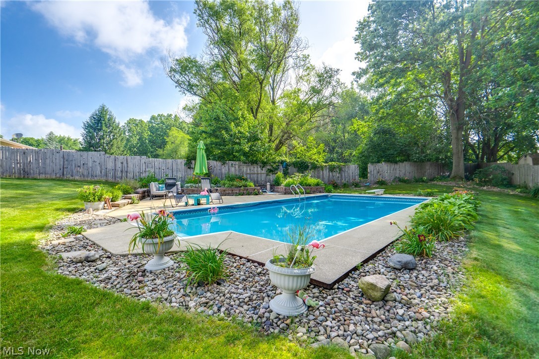 13452 Sunflower Avenue NW Mogadore OH 44260