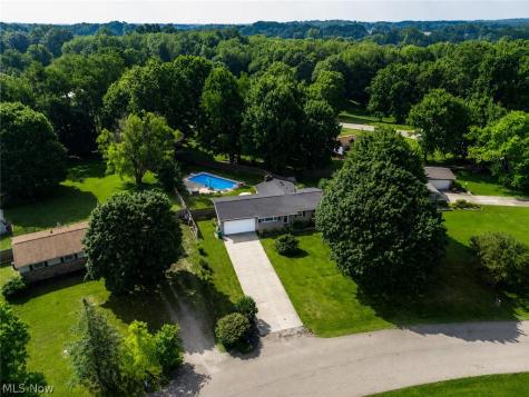 13452 Sunflower Avenue NW Mogadore OH 44260