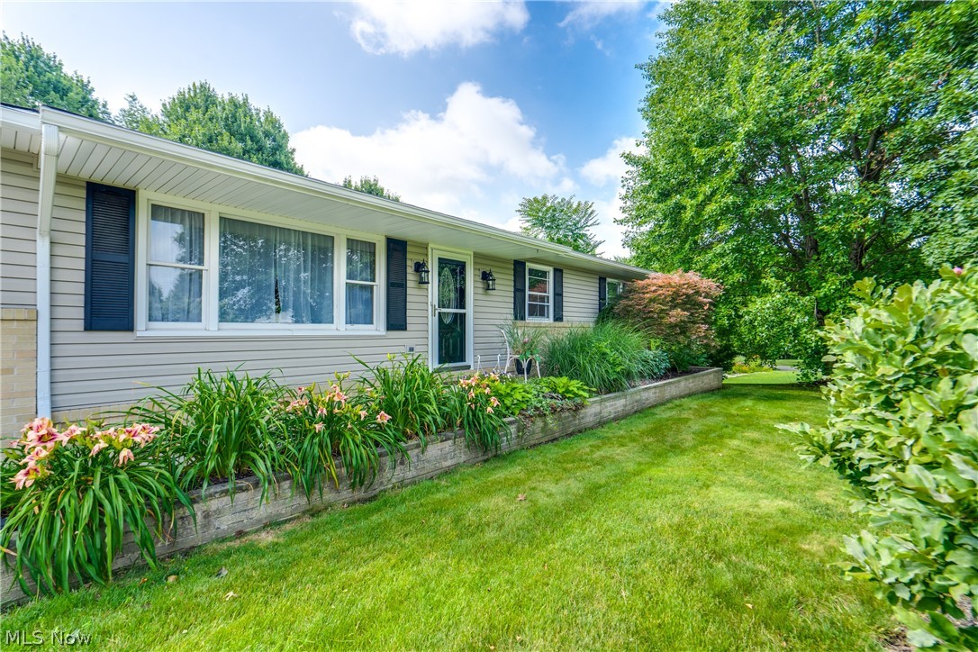 13452 Sunflower Avenue NW Mogadore OH 44260