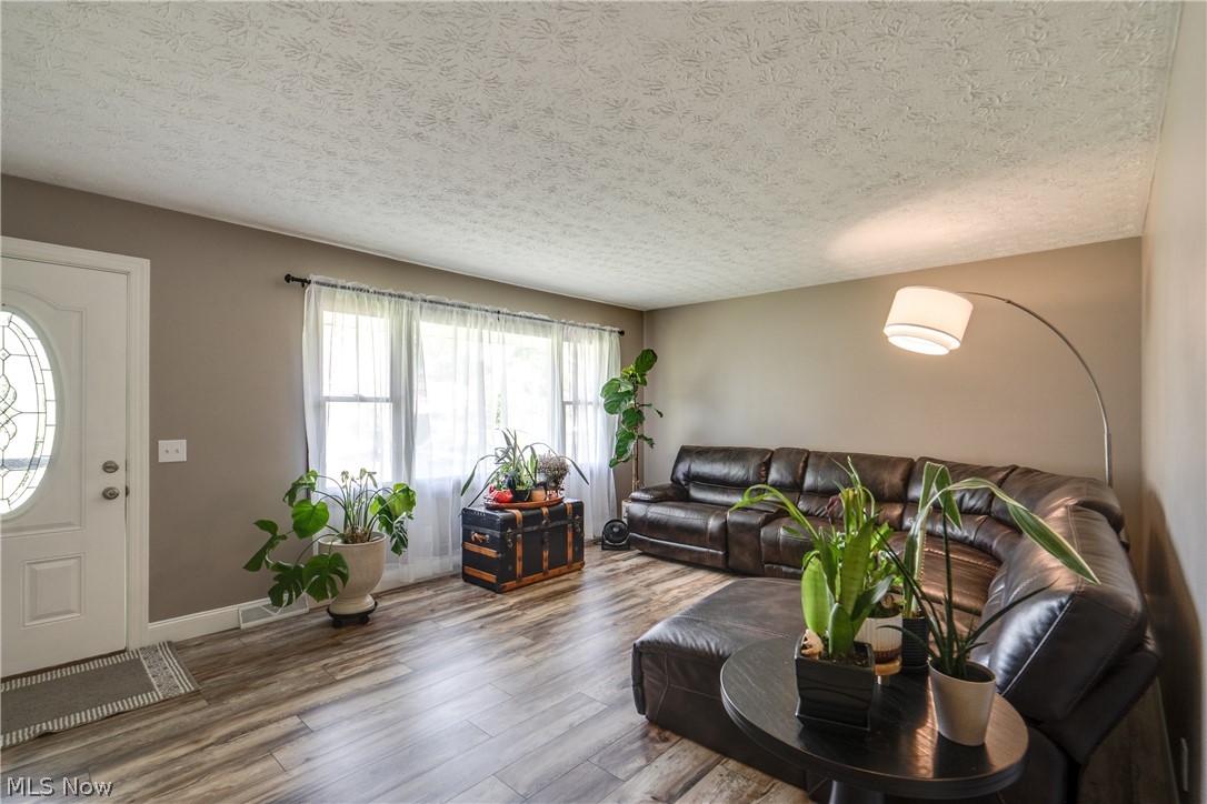 13452 Sunflower Avenue NW Mogadore OH 44260