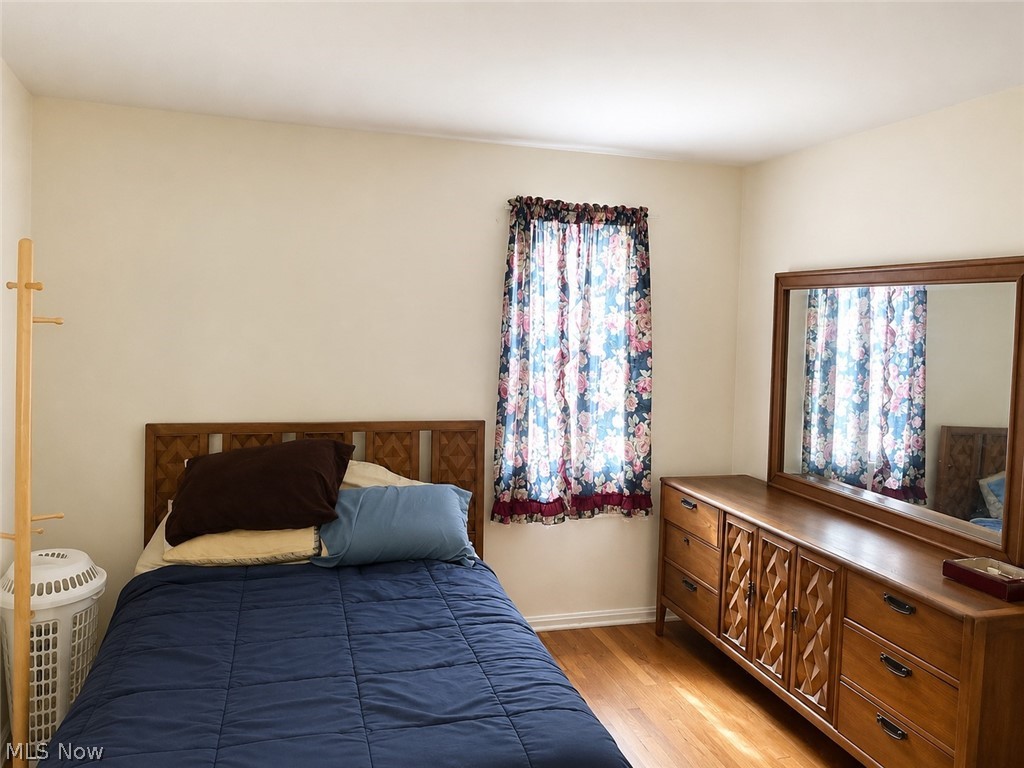 5530 Oakwood Avenue Maple Heights OH 44137