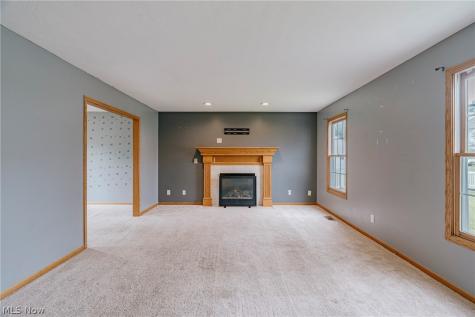 3790 Piperglen Avenue NW Massillon OH 44646