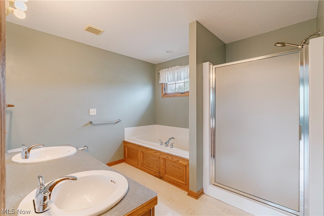 3790 Piperglen Avenue NW Massillon OH 44646