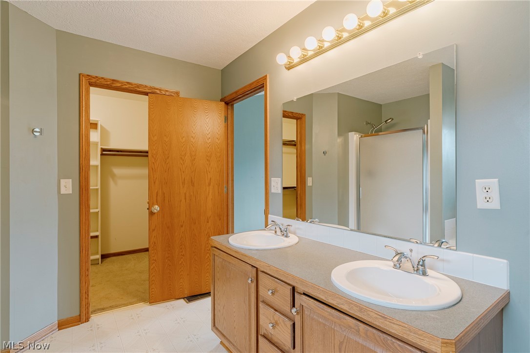 3790 Piperglen Avenue NW Massillon OH 44646