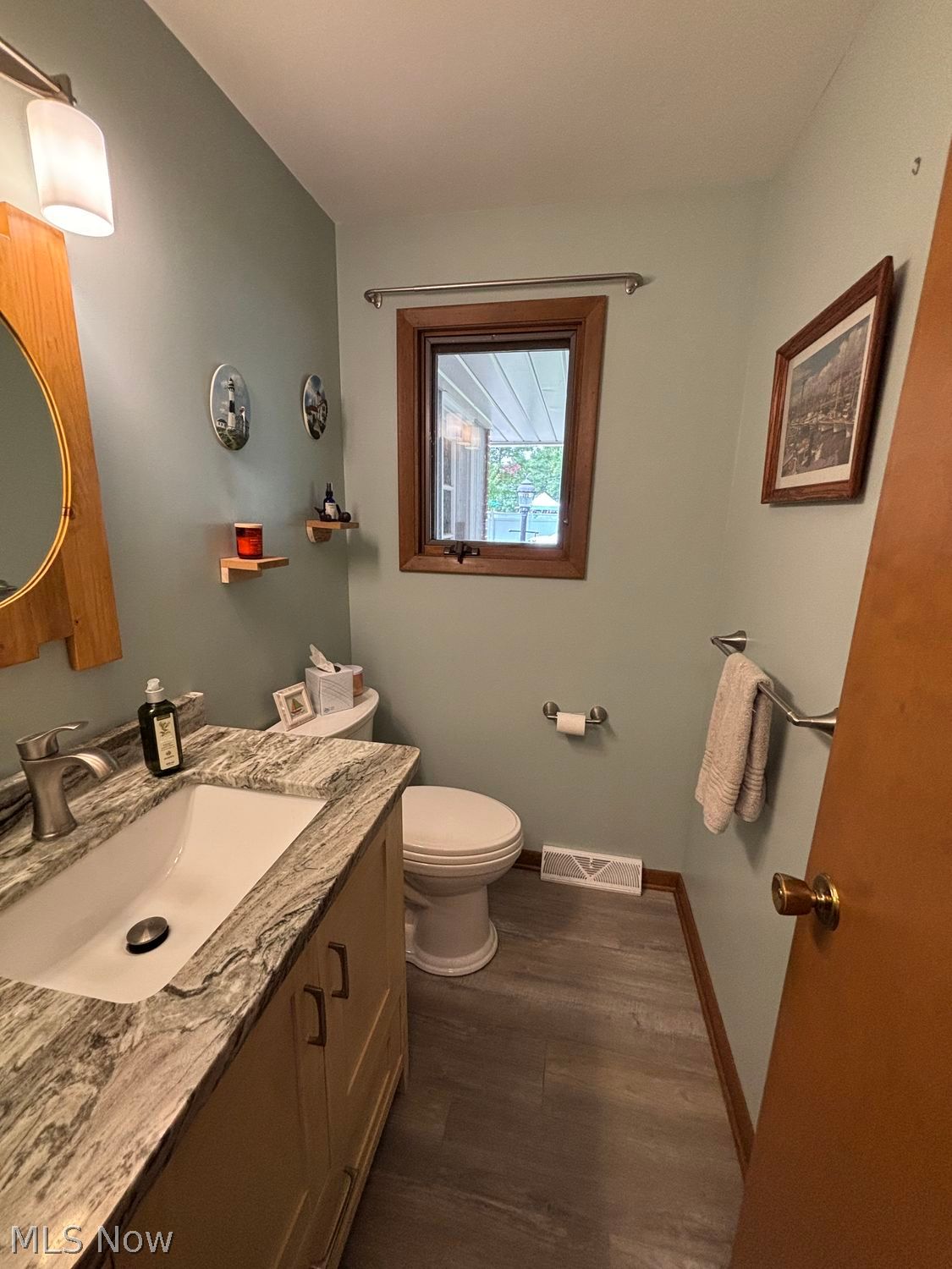 911 Roland Road Lyndhurst OH 44124