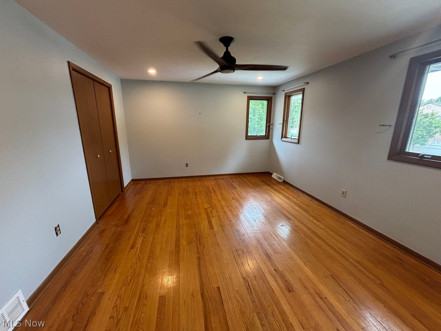 911 Roland Road Lyndhurst OH 44124