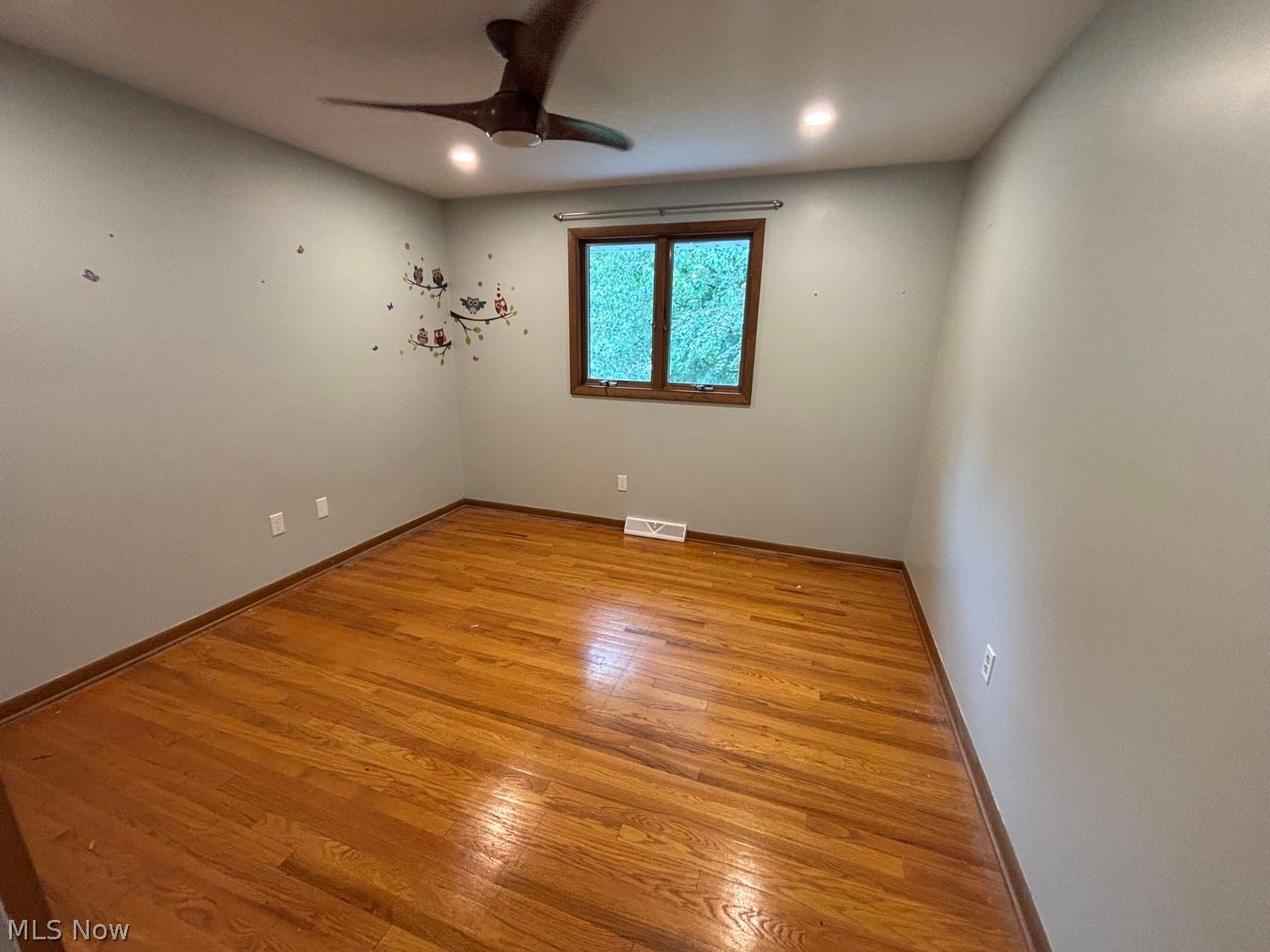 911 Roland Road Lyndhurst OH 44124