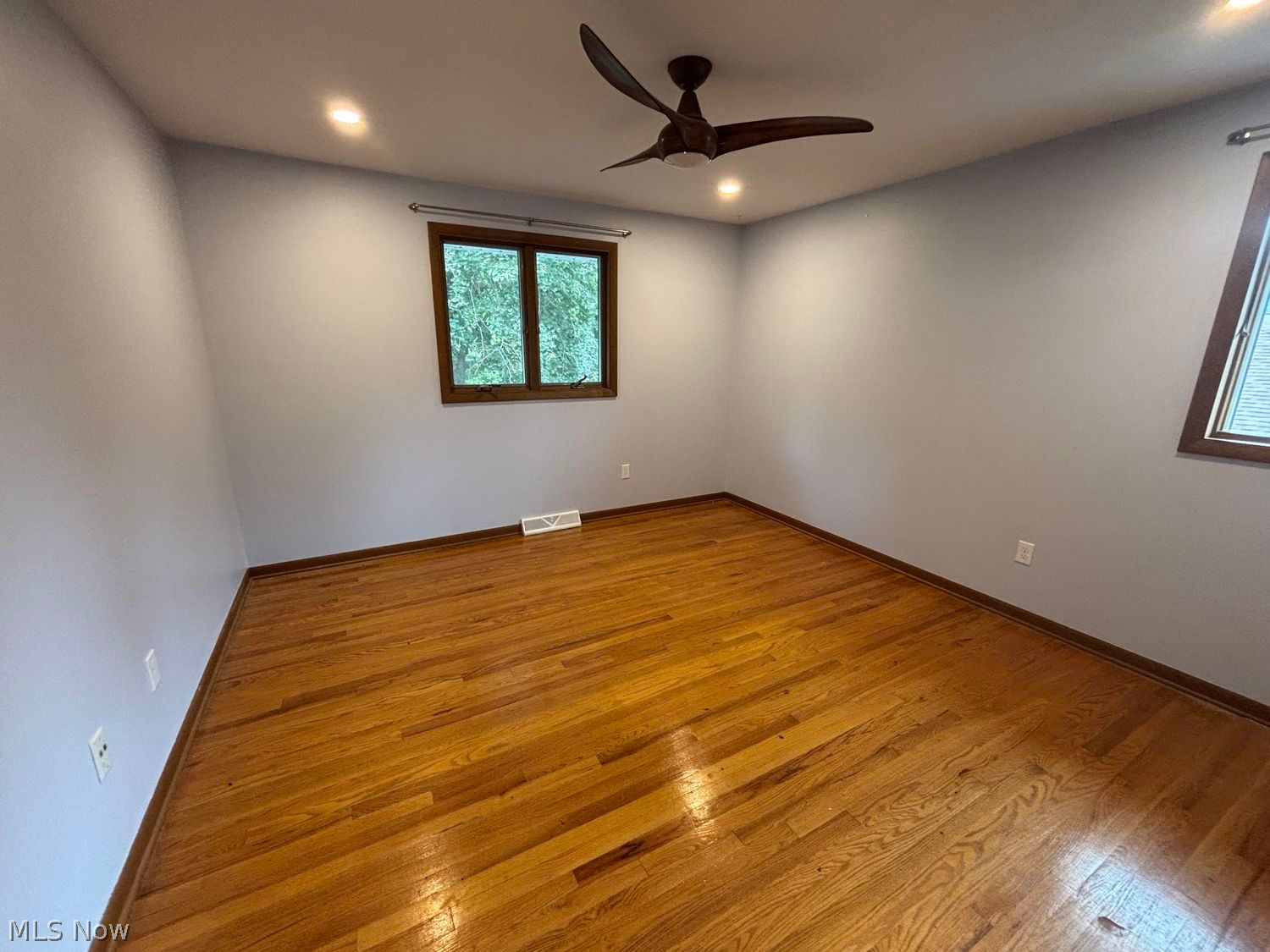 911 Roland Road Lyndhurst OH 44124