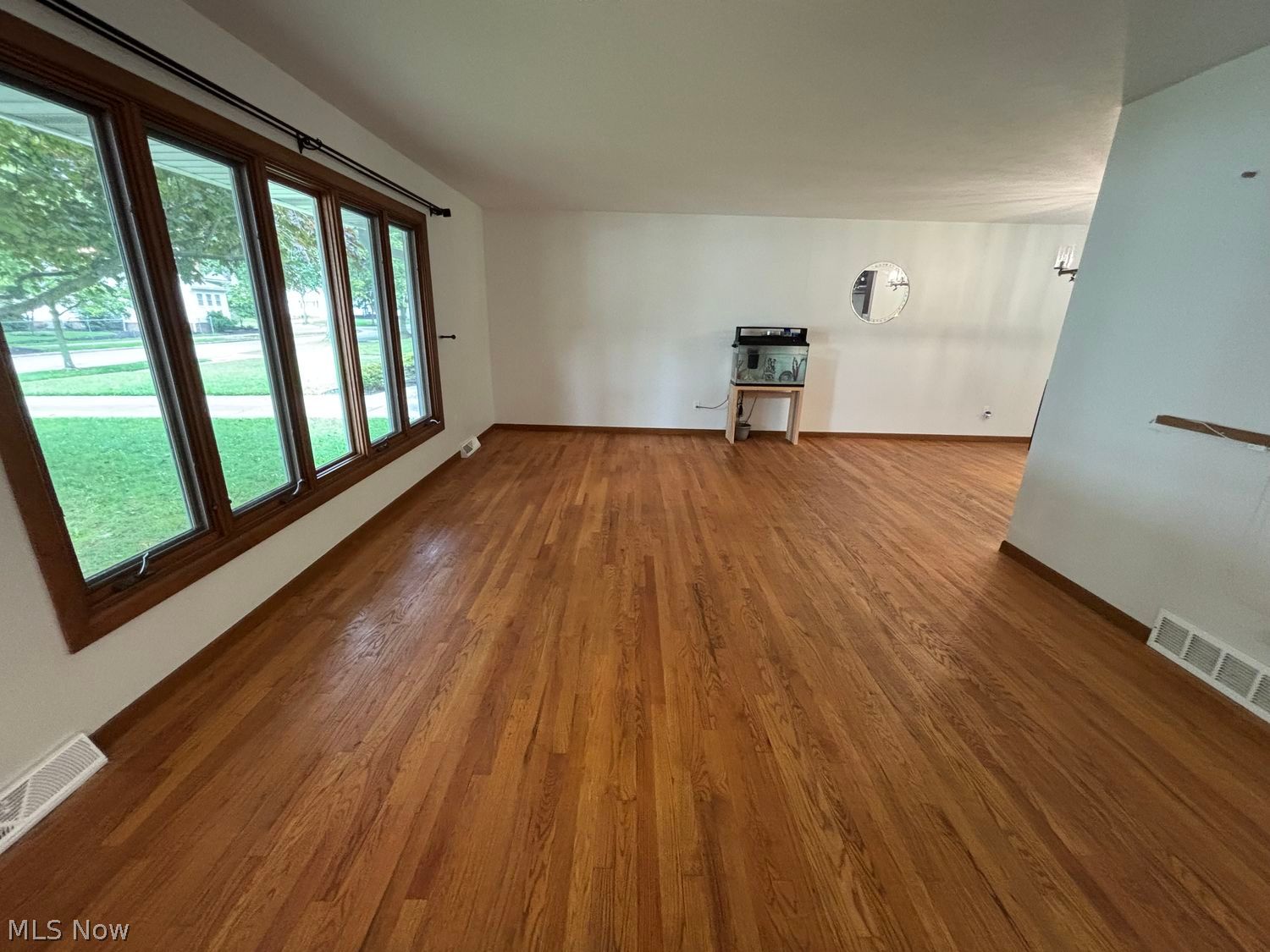 911 Roland Road Lyndhurst OH 44124