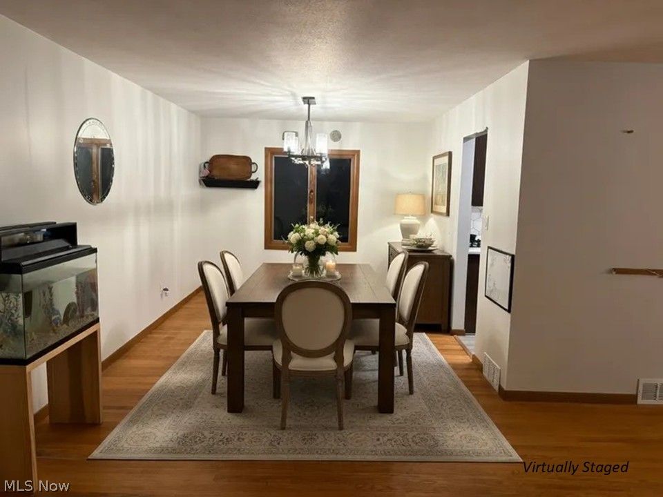 911 Roland Road Lyndhurst OH 44124