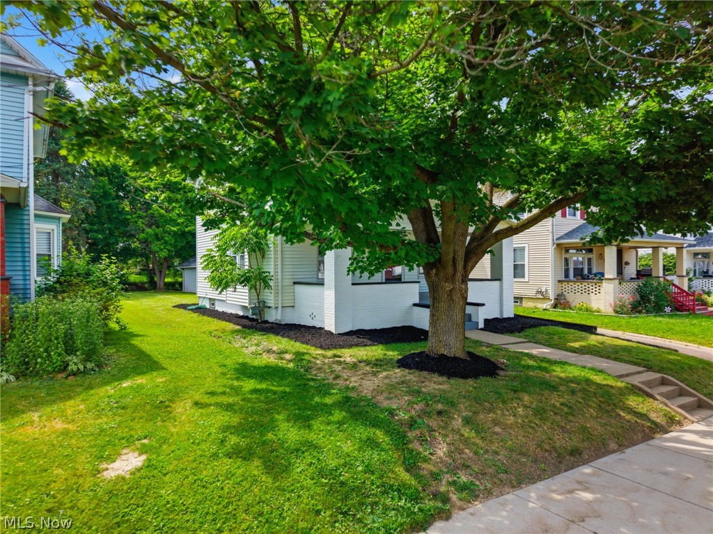 2321 S Arch Avenue S Alliance OH 44601