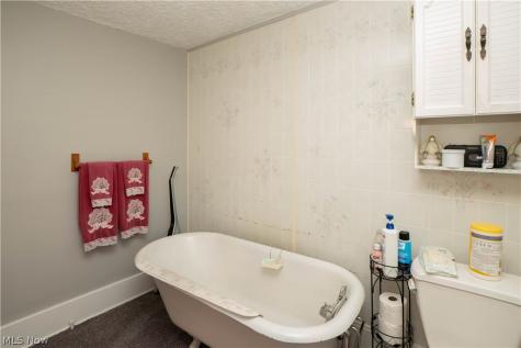 817 19th Street NW Canton OH 44709