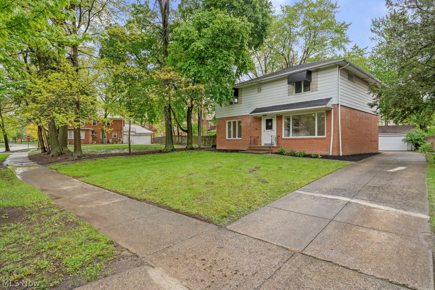 2375 Glendon Road University Heights OH 44118