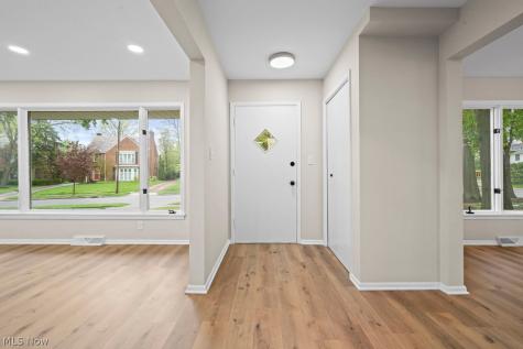 2375 Glendon Road University Heights OH 44118